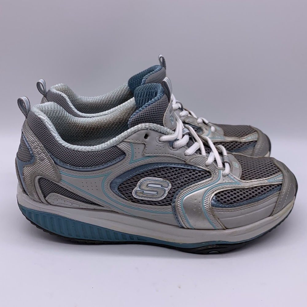 Skecher shape ups